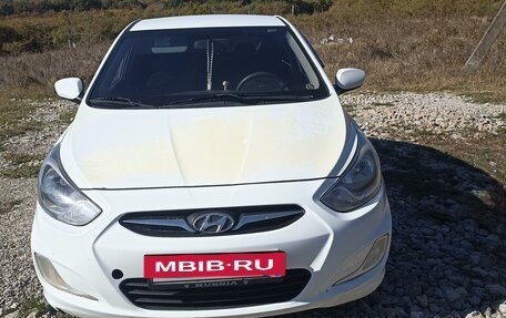 Hyundai Solaris II рестайлинг, 2013 год, 800 000 рублей, 5 фотография