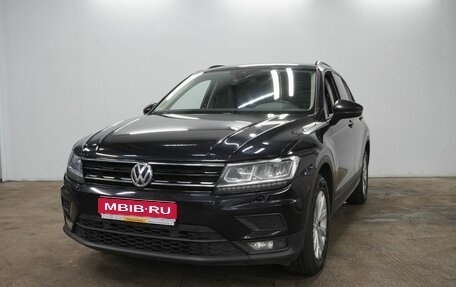 Volkswagen Tiguan II, 2019 год, 2 350 000 рублей, 1 фотография