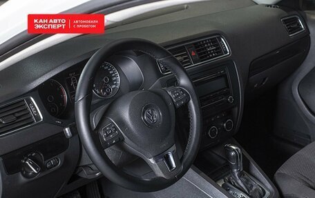 Volkswagen Jetta VI, 2012 год, 1 084 000 рублей, 3 фотография