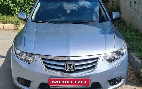 Honda Accord VIII рестайлинг, 2011 год, 1 700 000 рублей, 2 фотография