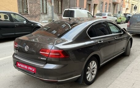 Volkswagen Passat B8 рестайлинг, 2015 год, 1 729 000 рублей, 2 фотография