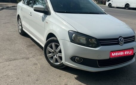 Volkswagen Polo VI (EU Market), 2014 год, 1 160 000 рублей, 1 фотография