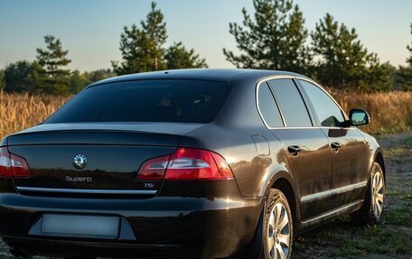 Skoda Superb III рестайлинг, 2012 год, 1 300 000 рублей, 4 фотография