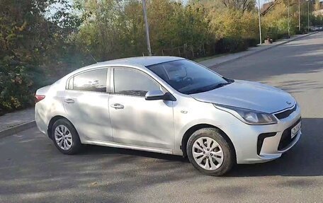 KIA Rio IV, 2017 год, 950 000 рублей, 5 фотография