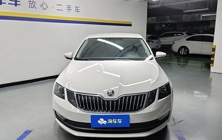 Skoda Octavia, 2021 год, 1 699 000 рублей, 2 фотография