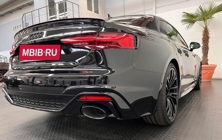 Audi RS 5, 2023 год, 14 000 000 рублей, 7 фотография