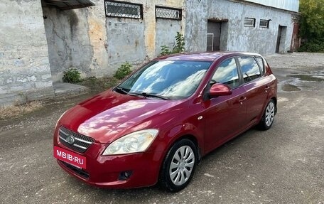 KIA cee'd I рестайлинг, 2008 год, 379 000 рублей, 2 фотография