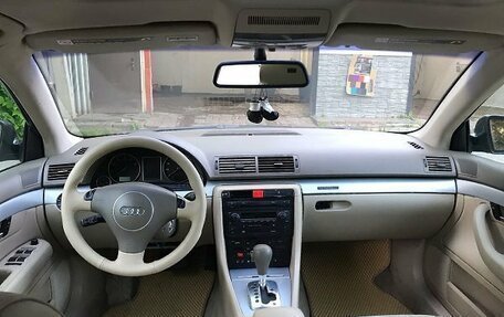 Audi A4, 2002 год, 325 000 рублей, 4 фотография