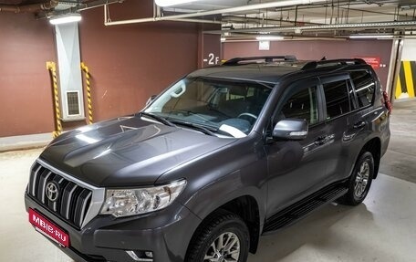 Toyota Land Cruiser Prado 150 рестайлинг 2, 2017 год, 4 500 000 рублей, 15 фотография