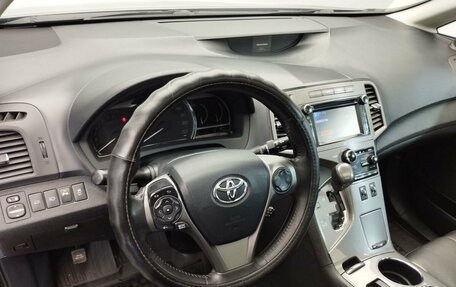 Toyota Venza I, 2013 год, 2 557 000 рублей, 13 фотография