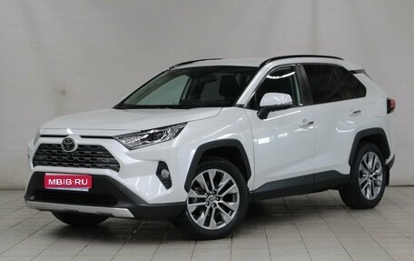 Toyota RAV4, 2020 год, 3 790 000 рублей, 1 фотография