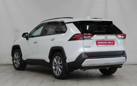 Toyota RAV4, 2020 год, 3 790 000 рублей, 7 фотография