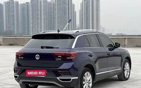 Volkswagen T-Roc I, 2020 год, 2 200 000 рублей, 6 фотография