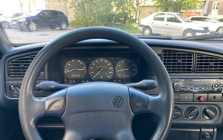 Volkswagen Passat B4, 1993 год, 250 000 рублей, 21 фотография