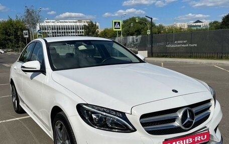 Mercedes-Benz C-Класс, 2017 год, 3 000 000 рублей, 3 фотография