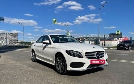 Mercedes-Benz C-Класс, 2017 год, 3 000 000 рублей, 4 фотография