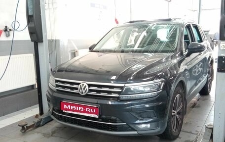 Volkswagen Tiguan II, 2018 год, 2 961 000 рублей, 1 фотография