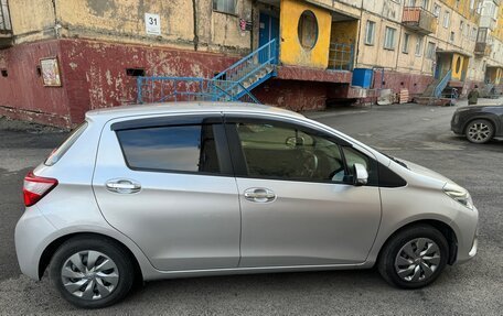 Toyota Vitz, 2019 год, 1 550 000 рублей, 4 фотография