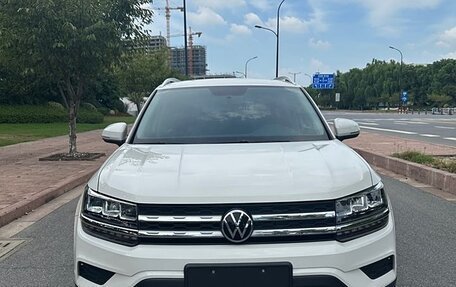 Volkswagen Tharu, 2021 год, 1 790 000 рублей, 3 фотография