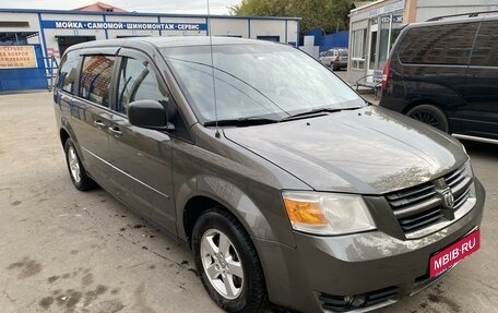 Dodge Caravan V, 2010 год, 1 181 000 рублей, 1 фотография