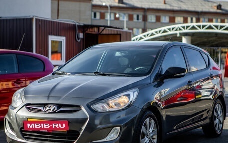 Hyundai Solaris II рестайлинг, 2012 год, 1 060 000 рублей, 2 фотография