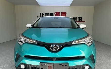 Toyota C-HR I рестайлинг, 2021 год, 2 210 000 рублей, 2 фотография