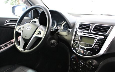 Hyundai Solaris II рестайлинг, 2012 год, 875 000 рублей, 11 фотография