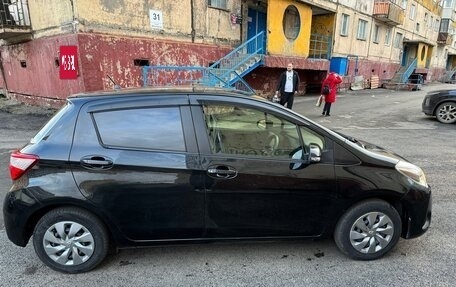 Toyota Vitz, 2018 год, 1 450 000 рублей, 2 фотография