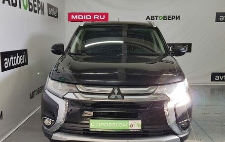 Mitsubishi Outlander III рестайлинг 3, 2015 год, 1 908 000 рублей, 2 фотография