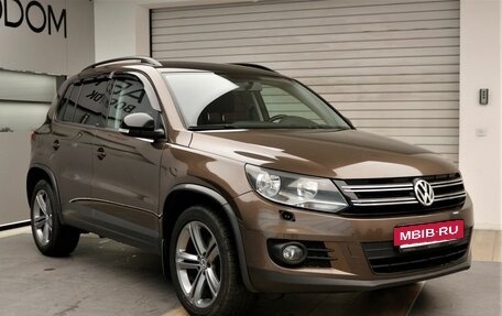 Volkswagen Tiguan I, 2016 год, 1 890 000 рублей, 3 фотография