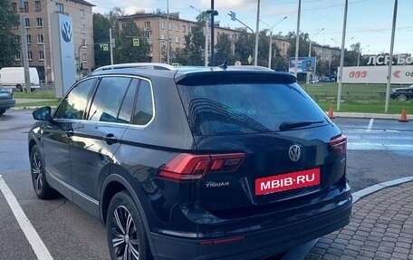 Volkswagen Tiguan II, 2019 год, 2 950 000 рублей, 4 фотография