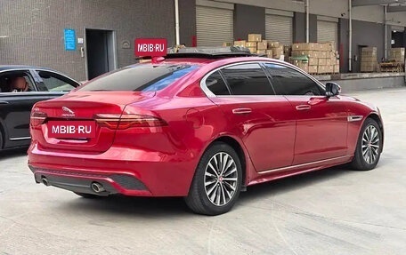 Jaguar XE I рестайлинг, 2020 год, 2 650 000 рублей, 5 фотография