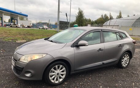 Renault Megane III, 2010 год, 635 000 рублей, 2 фотография