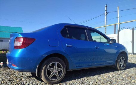 Renault Logan II, 2017 год, 950 000 рублей, 5 фотография