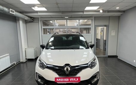 Renault Kaptur I рестайлинг, 2017 год, 1 580 000 рублей, 2 фотография