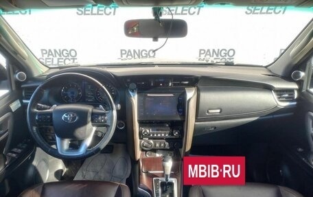 Toyota Fortuner II, 2018 год, 3 590 000 рублей, 18 фотография