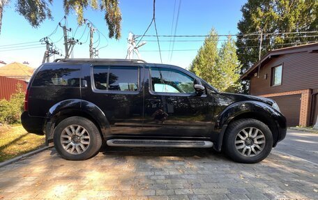 Nissan Pathfinder, 2010 год, 1 570 000 рублей, 8 фотография