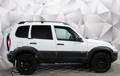 Chevrolet Niva I рестайлинг, 2016 год, 695 000 рублей, 6 фотография