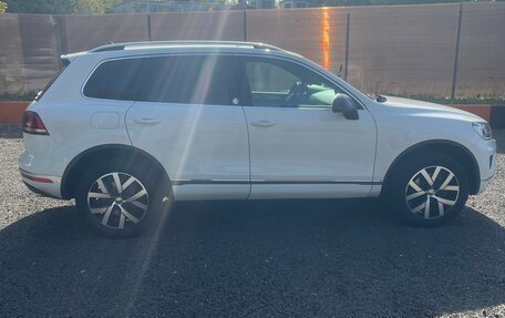 Volkswagen Touareg III, 2018 год, 4 490 000 рублей, 3 фотография