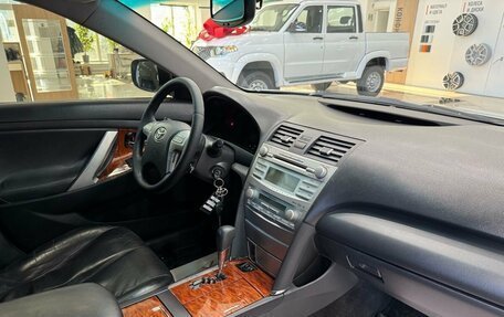 Toyota Camry, 2008 год, 1 050 000 рублей, 17 фотография