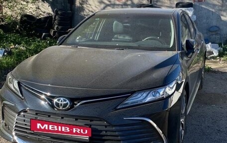 Toyota Camry, 2023 год, 4 300 000 рублей, 4 фотография