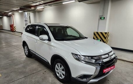 Mitsubishi Outlander III рестайлинг 3, 2018 год, 2 150 000 рублей, 5 фотография