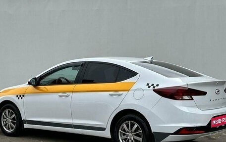 Hyundai Elantra VI рестайлинг, 2019 год, 1 350 000 рублей, 7 фотография