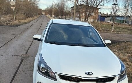 KIA Rio IV, 2019 год, 1 700 000 рублей, 3 фотография