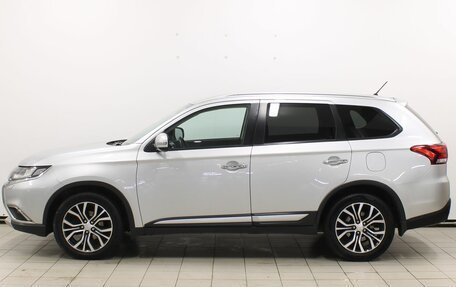 Mitsubishi Outlander III рестайлинг 3, 2015 год, 2 099 900 рублей, 8 фотография