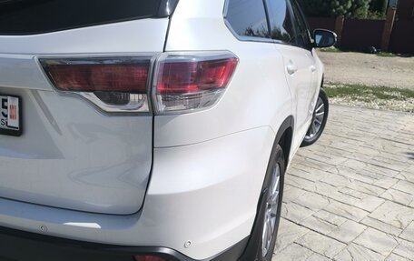 Toyota Highlander III, 2013 год, 3 850 000 рублей, 7 фотография