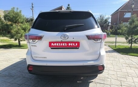 Toyota Highlander III, 2013 год, 3 850 000 рублей, 12 фотография