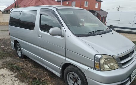 Toyota Touring HiAce I, 1999 год, 1 030 000 рублей, 2 фотография