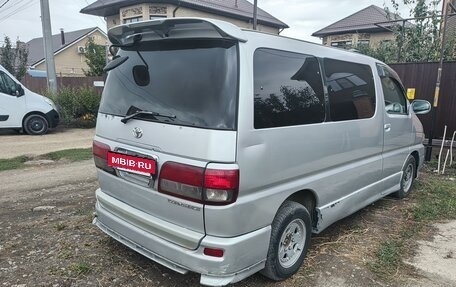 Toyota Touring HiAce I, 1999 год, 1 030 000 рублей, 3 фотография