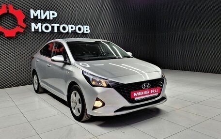 Hyundai Solaris II рестайлинг, 2020 год, 1 590 000 рублей, 6 фотография